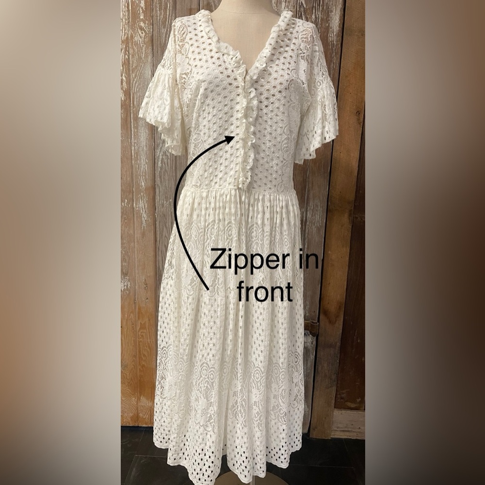 MARC BOUWER X-Large NWOT Eyelet Prairie Boho White Lace Maxi with Bell Sleeves